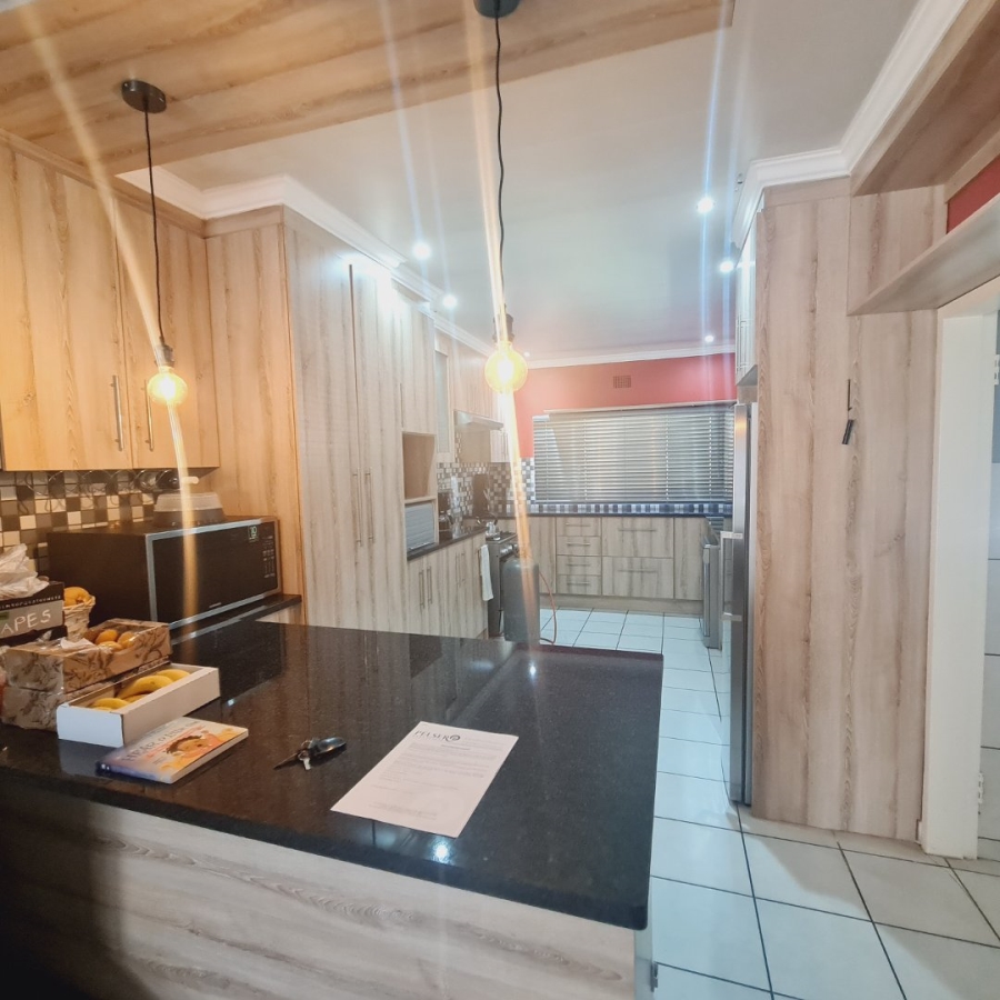 3 Bedroom Property for Sale in Universitas Free State